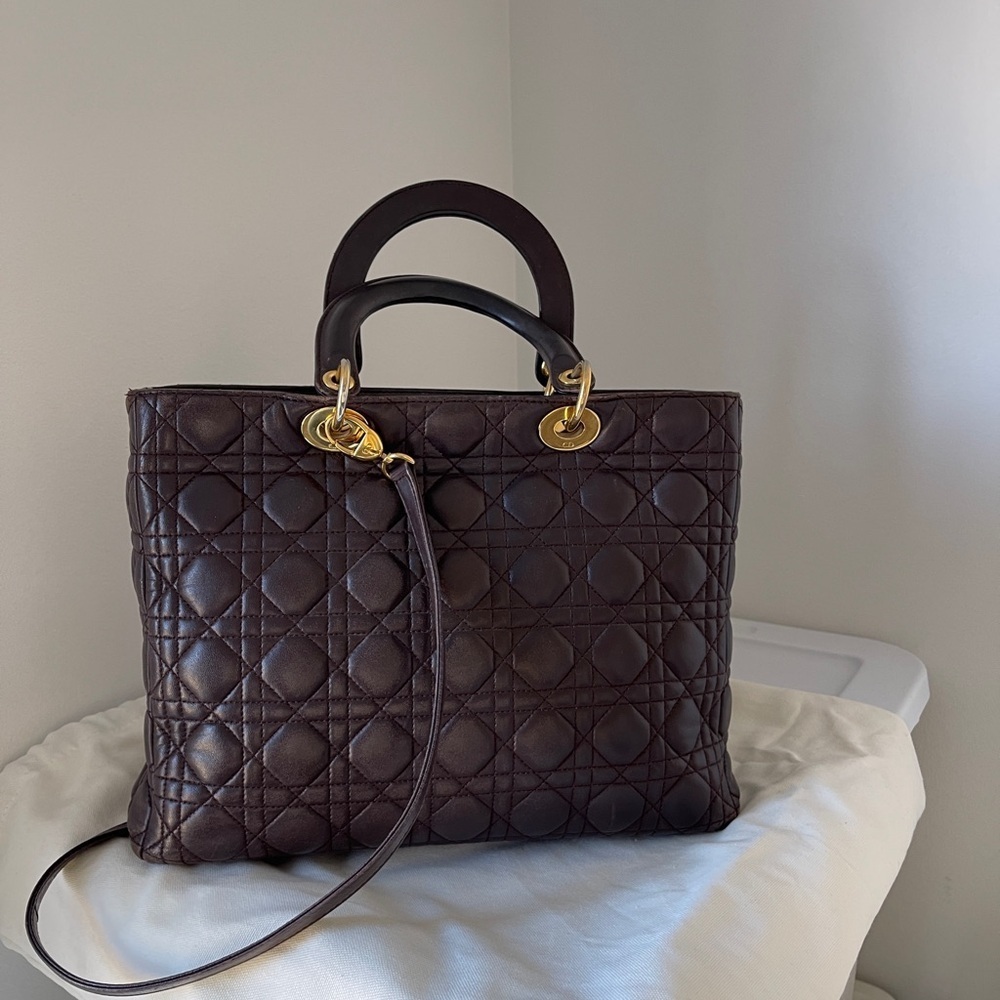 Christian Dior Lambskin Cannage Large Dark Brown Lady Dior
Shoulder Bag - Picture 4 of 11